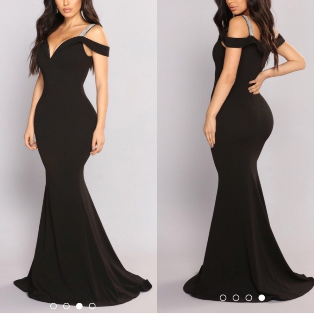 Fashion Nova size small So Gorgeous Rhinestone Black Dress